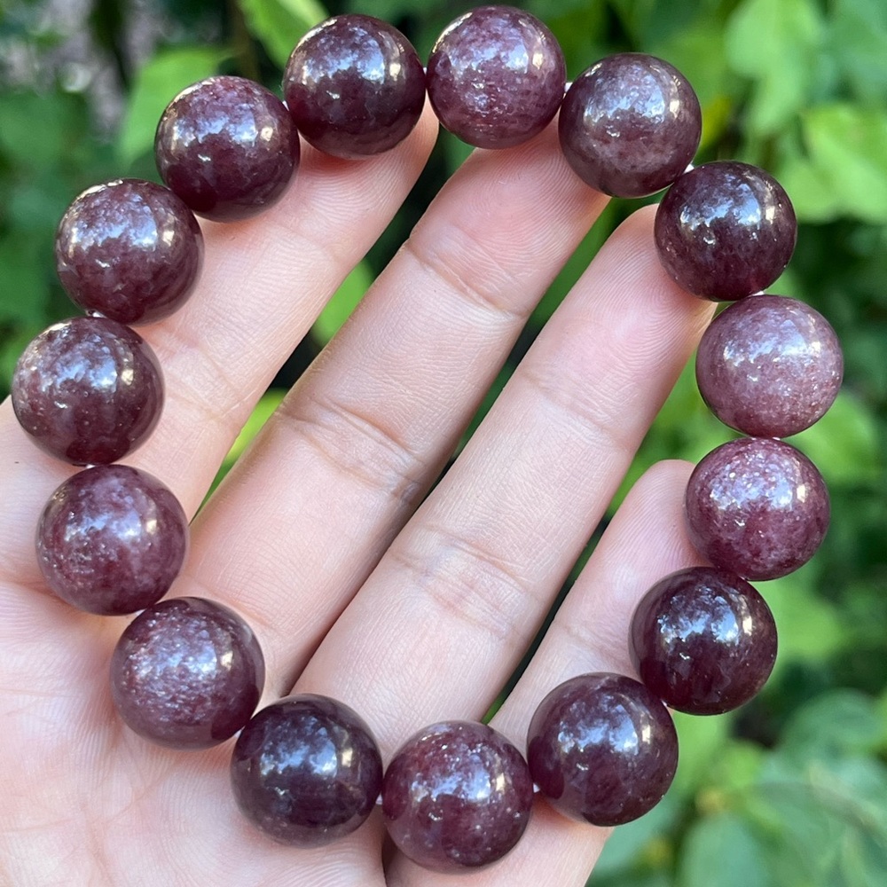 14mm‎ stretchable flashy dark strawberry quartz bracelet